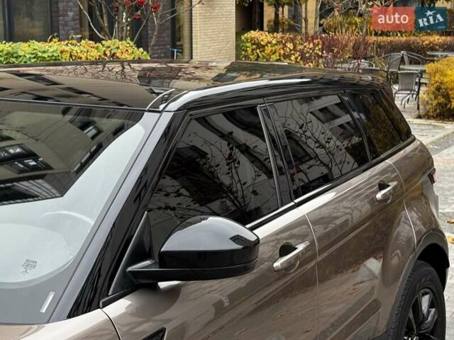 Коричневий Ленд Ровер Рендж Ровер Евок, об'ємом двигуна 2 л та пробігом 94 тис. км за 27500 $, фото 2 на Automoto.ua