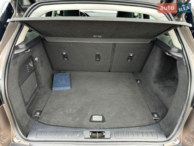 Коричневый Ленд Ровер Рендж Ровер Эвок, объемом двигателя 2 л и пробегом 112 тыс. км за 22400 $, фото 32 на Automoto.ua