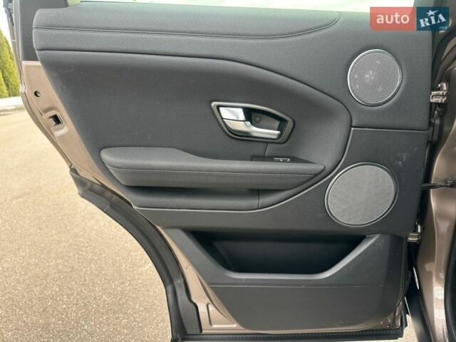 Коричневый Ленд Ровер Рендж Ровер Эвок, объемом двигателя 2 л и пробегом 112 тыс. км за 22400 $, фото 20 на Automoto.ua