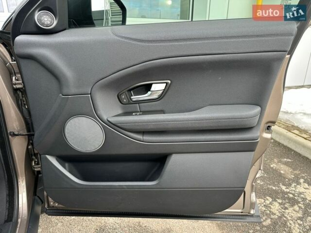 Коричневый Ленд Ровер Рендж Ровер Эвок, объемом двигателя 2 л и пробегом 112 тыс. км за 22400 $, фото 30 на Automoto.ua