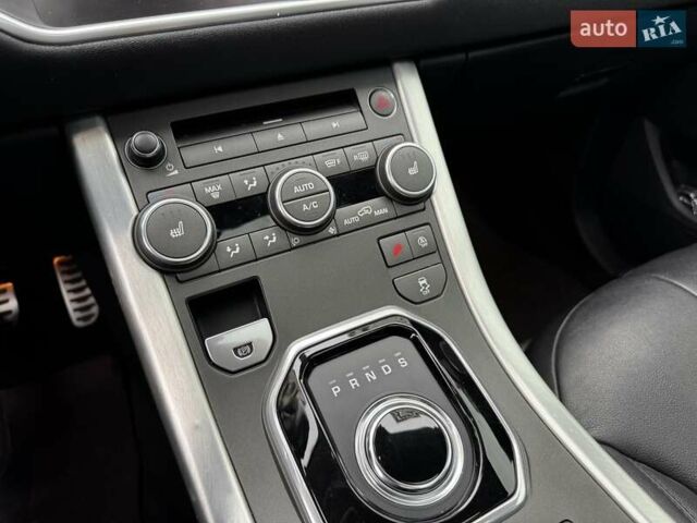 Коричневий Ленд Ровер Рендж Ровер Евок, об'ємом двигуна 2 л та пробігом 94 тис. км за 27000 $, фото 28 на Automoto.ua