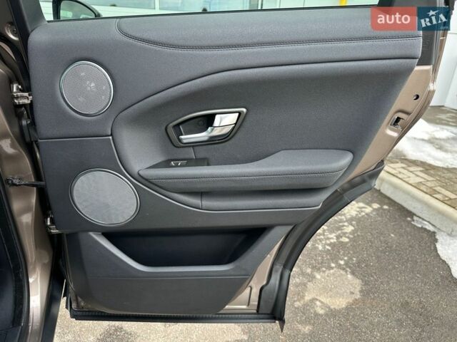 Коричневый Ленд Ровер Рендж Ровер Эвок, объемом двигателя 2 л и пробегом 112 тыс. км за 22400 $, фото 27 на Automoto.ua