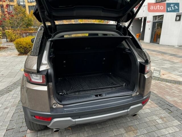 Коричневий Ленд Ровер Рендж Ровер Евок, об'ємом двигуна 2 л та пробігом 102 тис. км за 25000 $, фото 15 на Automoto.ua