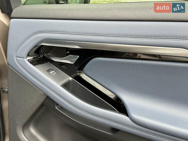 Коричневий Ленд Ровер Рендж Ровер Евок, об'ємом двигуна 2 л та пробігом 50 тис. км за 38000 $, фото 54 на Automoto.ua