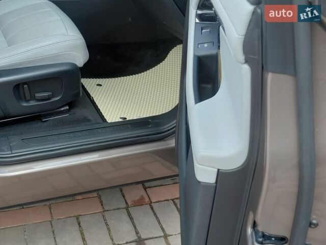 Коричневий Ленд Ровер Рендж Ровер Евок, об'ємом двигуна 2 л та пробігом 55 тис. км за 34000 $, фото 37 на Automoto.ua