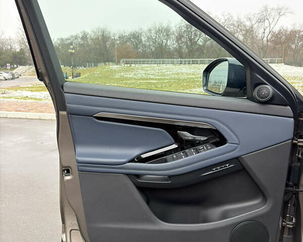 Коричневий Ленд Ровер Рендж Ровер Евок, об'ємом двигуна 2 л та пробігом 50 тис. км за 38000 $, фото 41 на Automoto.ua