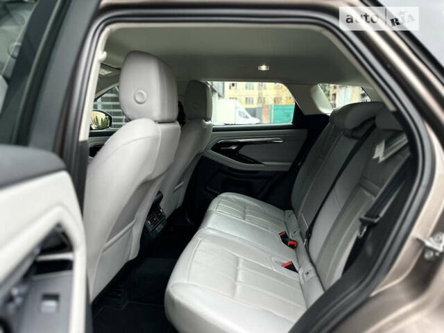 Коричневый Ленд Ровер Рендж Ровер Эвок, объемом двигателя 2 л и пробегом 82 тыс. км за 36990 $, фото 62 на Automoto.ua