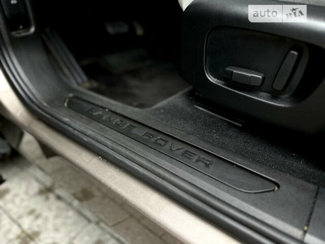 Коричневый Ленд Ровер Рендж Ровер Эвок, объемом двигателя 2 л и пробегом 82 тыс. км за 36990 $, фото 41 на Automoto.ua