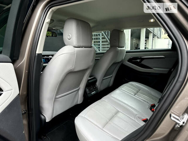 Коричневый Ленд Ровер Рендж Ровер Эвок, объемом двигателя 2 л и пробегом 82 тыс. км за 36990 $, фото 61 на Automoto.ua