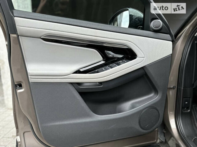 Коричневый Ленд Ровер Рендж Ровер Эвок, объемом двигателя 2 л и пробегом 82 тыс. км за 36990 $, фото 39 на Automoto.ua