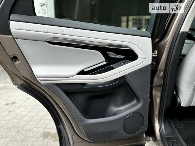 Коричневый Ленд Ровер Рендж Ровер Эвок, объемом двигателя 2 л и пробегом 82 тыс. км за 36990 $, фото 59 на Automoto.ua