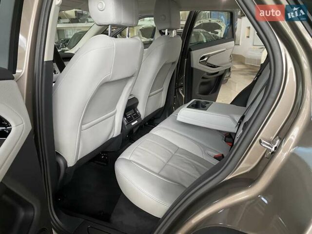 Коричневий Ленд Ровер Рендж Ровер Евок, об'ємом двигуна 2 л та пробігом 42 тис. км за 30900 $, фото 32 на Automoto.ua