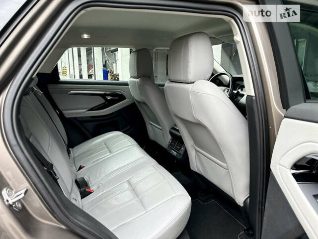 Коричневый Ленд Ровер Рендж Ровер Эвок, объемом двигателя 2 л и пробегом 82 тыс. км за 36990 $, фото 68 на Automoto.ua