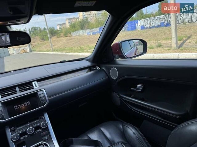 Червоний Ленд Ровер Рендж Ровер Евок, об'ємом двигуна 2 л та пробігом 135 тис. км за 13999 $, фото 21 на Automoto.ua