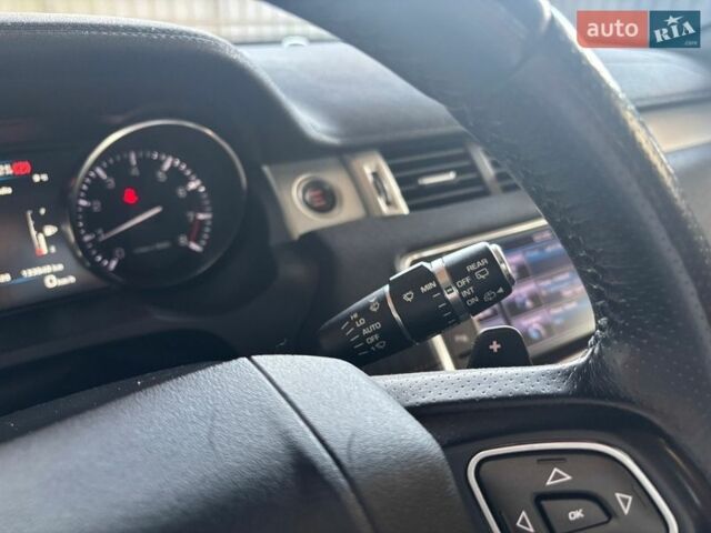 Червоний Ленд Ровер Рендж Ровер Евок, об'ємом двигуна 2 л та пробігом 133 тис. км за 20000 $, фото 7 на Automoto.ua