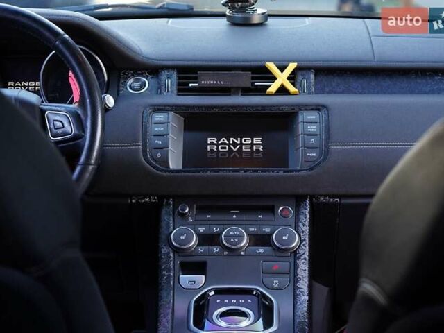 Красный Ленд Ровер Рендж Ровер Эвок, объемом двигателя 2 л и пробегом 146 тыс. км за 18500 $, фото 11 на Automoto.ua