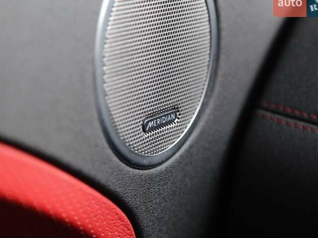 Червоний Ленд Ровер Рендж Ровер Евок, об'ємом двигуна 2 л та пробігом 133 тис. км за 19300 $, фото 25 на Automoto.ua