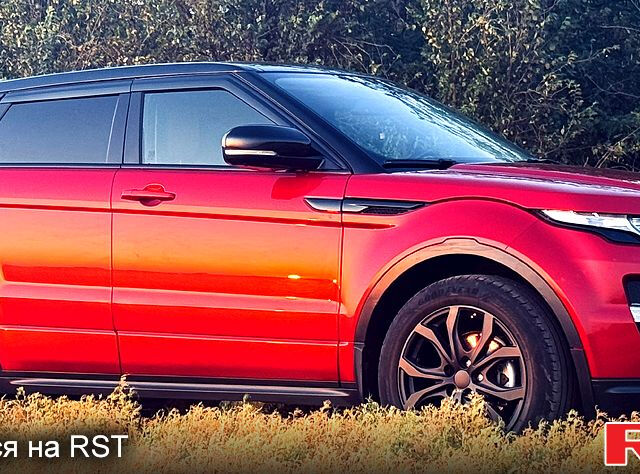 Красный Ленд Ровер Рендж Ровер Эвок, объемом двигателя 2.2 л и пробегом 143 тыс. км за 17999 $, фото 1 на Automoto.ua