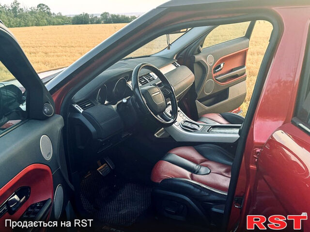 Красный Ленд Ровер Рендж Ровер Эвок, объемом двигателя 2.2 л и пробегом 143 тыс. км за 17999 $, фото 7 на Automoto.ua