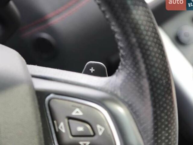 Червоний Ленд Ровер Рендж Ровер Евок, об'ємом двигуна 2 л та пробігом 133 тис. км за 19300 $, фото 23 на Automoto.ua