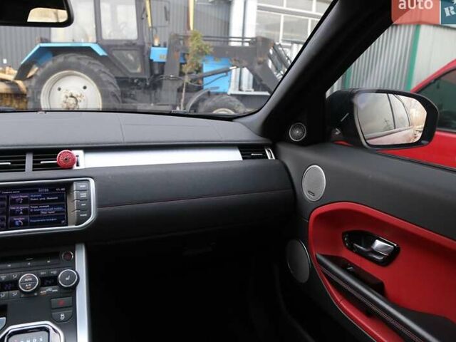 Червоний Ленд Ровер Рендж Ровер Евок, об'ємом двигуна 2 л та пробігом 133 тис. км за 19300 $, фото 16 на Automoto.ua