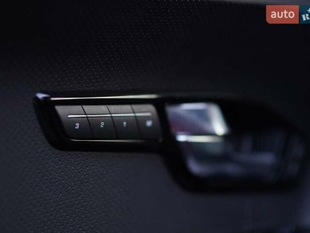 Красный Ленд Ровер Рендж Ровер Эвок, объемом двигателя 2 л и пробегом 146 тыс. км за 18500 $, фото 19 на Automoto.ua