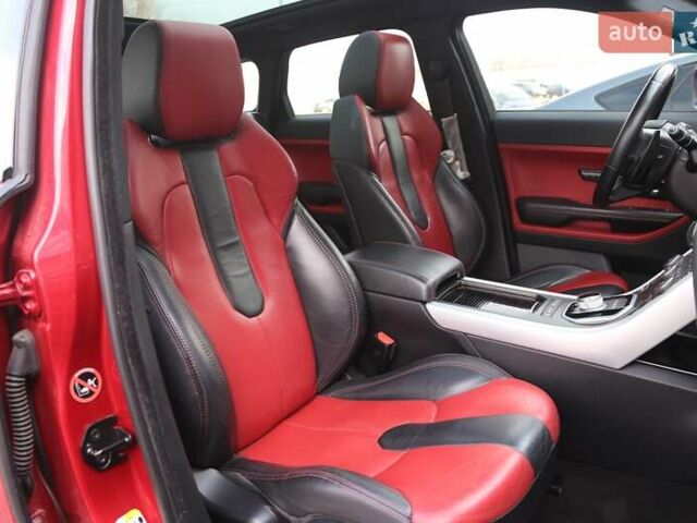 Червоний Ленд Ровер Рендж Ровер Евок, об'ємом двигуна 2 л та пробігом 133 тис. км за 19300 $, фото 11 на Automoto.ua