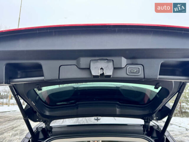 Красный Ленд Ровер Рендж Ровер Эвок, объемом двигателя 2 л и пробегом 210 тыс. км за 15000 $, фото 21 на Automoto.ua