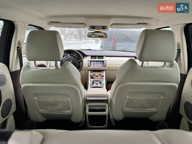 Красный Ленд Ровер Рендж Ровер Эвок, объемом двигателя 2 л и пробегом 210 тыс. км за 15000 $, фото 23 на Automoto.ua