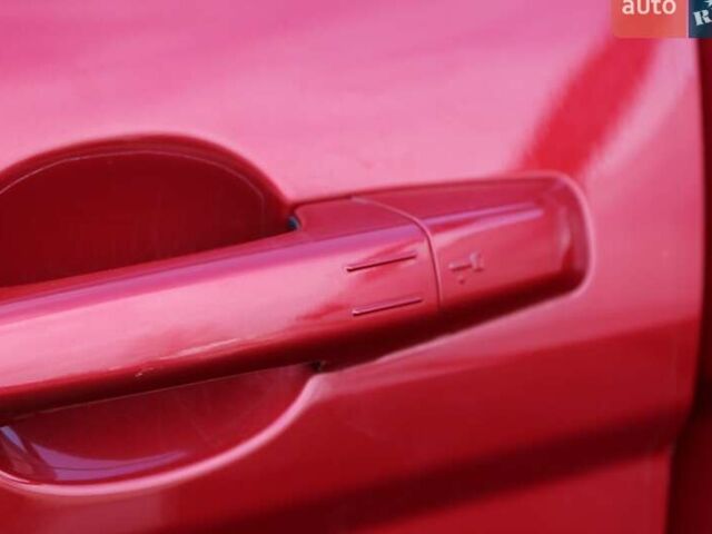 Червоний Ленд Ровер Рендж Ровер Евок, об'ємом двигуна 2 л та пробігом 133 тис. км за 19300 $, фото 32 на Automoto.ua