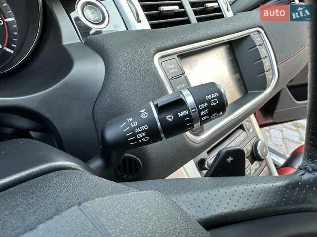 Красный Ленд Ровер Рендж Ровер Эвок, объемом двигателя 2.18 л и пробегом 139 тыс. км за 19777 $, фото 33 на Automoto.ua