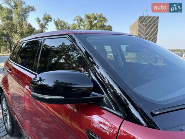 Красный Ленд Ровер Рендж Ровер Эвок, объемом двигателя 2.18 л и пробегом 139 тыс. км за 19777 $, фото 2 на Automoto.ua