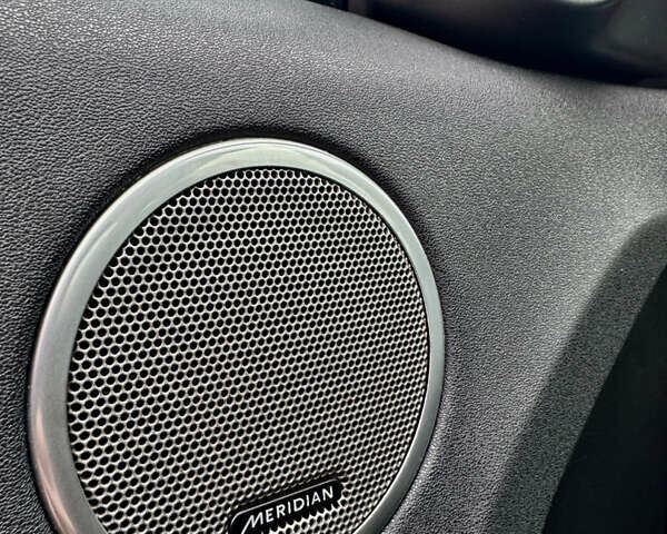 Червоний Ленд Ровер Рендж Ровер Евок, об'ємом двигуна 2.18 л та пробігом 171 тис. км за 15500 $, фото 19 на Automoto.ua