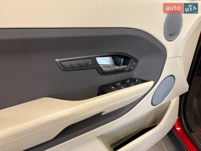 Червоний Ленд Ровер Рендж Ровер Евок, об'ємом двигуна 2.18 л та пробігом 107 тис. км за 22000 $, фото 10 на Automoto.ua