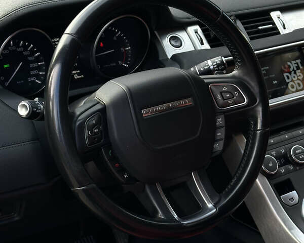 Красный Ленд Ровер Рендж Ровер Эвок, объемом двигателя 2.2 л и пробегом 185 тыс. км за 15400 $, фото 22 на Automoto.ua