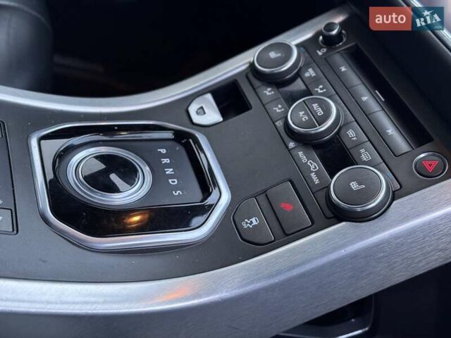 Красный Ленд Ровер Рендж Ровер Эвок, объемом двигателя 2 л и пробегом 125 тыс. км за 15700 $, фото 26 на Automoto.ua