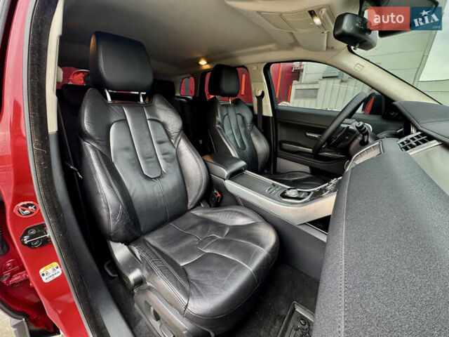 Червоний Ленд Ровер Рендж Ровер Евок, об'ємом двигуна 2.18 л та пробігом 171 тис. км за 15500 $, фото 10 на Automoto.ua