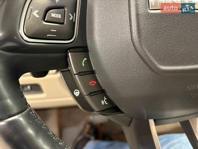 Червоний Ленд Ровер Рендж Ровер Евок, об'ємом двигуна 2.18 л та пробігом 107 тис. км за 22000 $, фото 13 на Automoto.ua