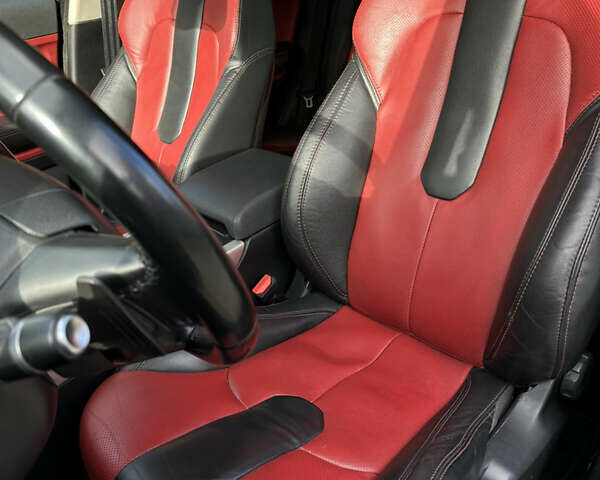 Красный Ленд Ровер Рендж Ровер Эвок, объемом двигателя 2.2 л и пробегом 185 тыс. км за 15400 $, фото 28 на Automoto.ua