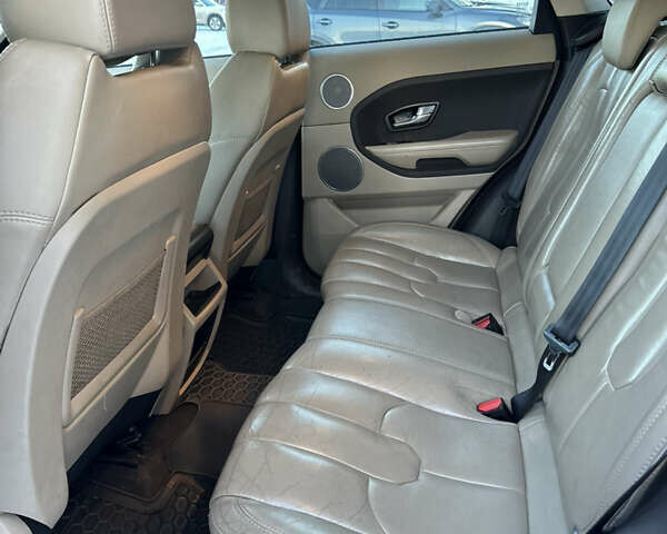 Красный Ленд Ровер Рендж Ровер Эвок, объемом двигателя 2.2 л и пробегом 209 тыс. км за 17500 $, фото 16 на Automoto.ua