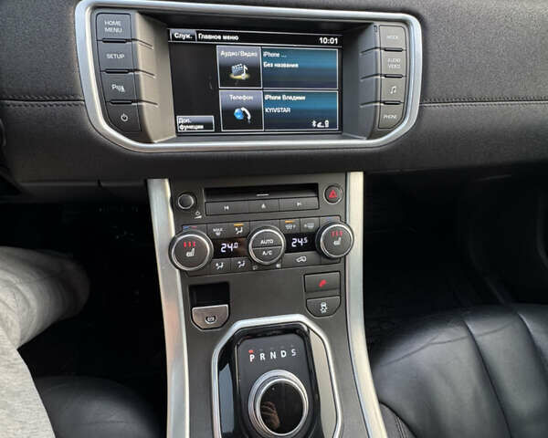 Червоний Ленд Ровер Рендж Ровер Евок, об'ємом двигуна 2.18 л та пробігом 285 тис. км за 16000 $, фото 14 на Automoto.ua