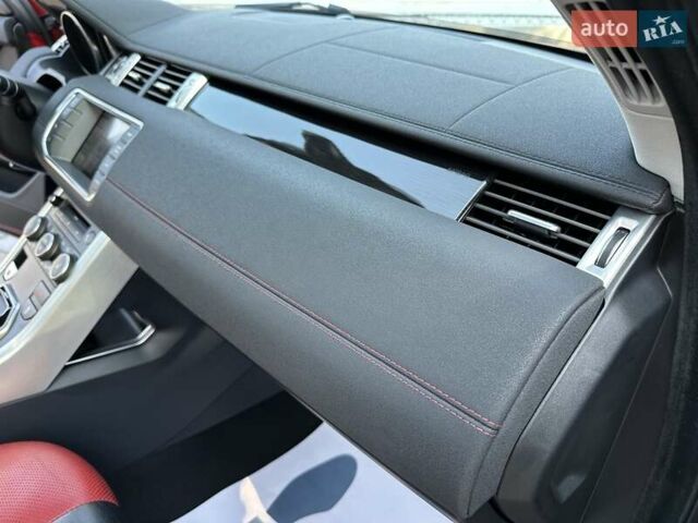 Красный Ленд Ровер Рендж Ровер Эвок, объемом двигателя 2.18 л и пробегом 139 тыс. км за 19777 $, фото 64 на Automoto.ua