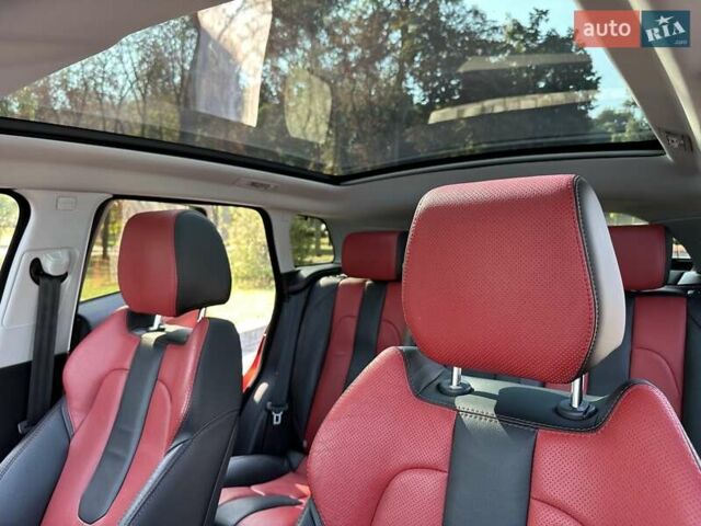 Красный Ленд Ровер Рендж Ровер Эвок, объемом двигателя 2.18 л и пробегом 139 тыс. км за 19777 $, фото 78 на Automoto.ua