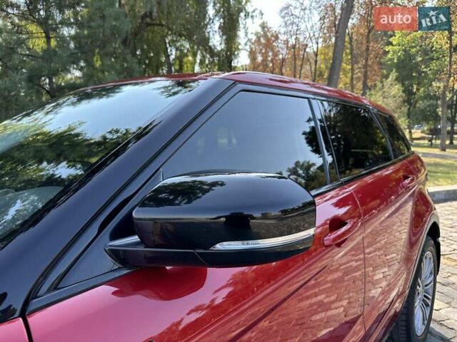 Красный Ленд Ровер Рендж Ровер Эвок, объемом двигателя 2.18 л и пробегом 139 тыс. км за 19777 $, фото 114 на Automoto.ua