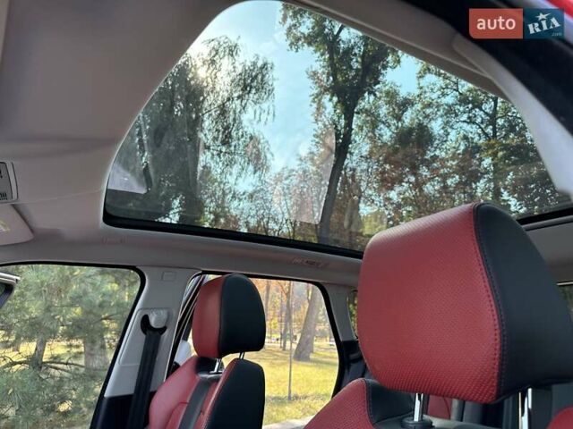 Красный Ленд Ровер Рендж Ровер Эвок, объемом двигателя 2.18 л и пробегом 139 тыс. км за 19777 $, фото 20 на Automoto.ua