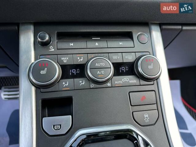 Красный Ленд Ровер Рендж Ровер Эвок, объемом двигателя 2.18 л и пробегом 139 тыс. км за 19777 $, фото 29 на Automoto.ua