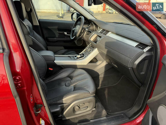 Красный Ленд Ровер Рендж Ровер Эвок, объемом двигателя 2.2 л и пробегом 176 тыс. км за 15900 $, фото 24 на Automoto.ua