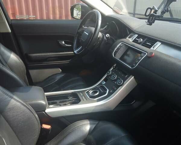 Червоний Ленд Ровер Рендж Ровер Евок, об'ємом двигуна 2.2 л та пробігом 230 тис. км за 19300 $, фото 8 на Automoto.ua