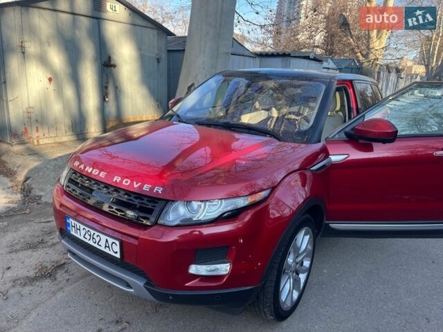 Красный Ленд Ровер Рендж Ровер Эвок, объемом двигателя 2 л и пробегом 185 тыс. км за 15500 $, фото 1 на Automoto.ua