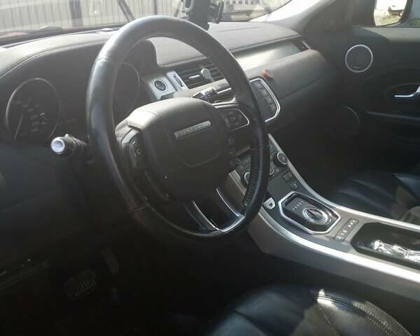 Червоний Ленд Ровер Рендж Ровер Евок, об'ємом двигуна 2.2 л та пробігом 230 тис. км за 19300 $, фото 3 на Automoto.ua